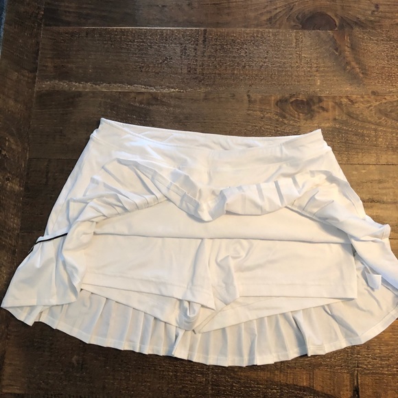 Slazenger Pleated Golf/Tennis Skort - Picture 2 of 3